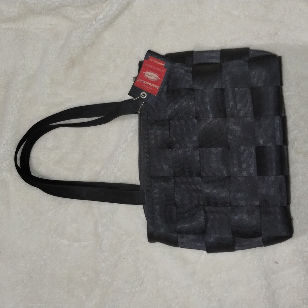 Black Harvey's Seatbelt bag